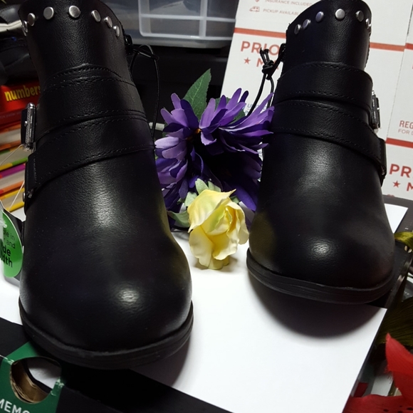 💥SALE💥NIB WOMENS A.N.A black memory foam booties - Picture 2 of 8